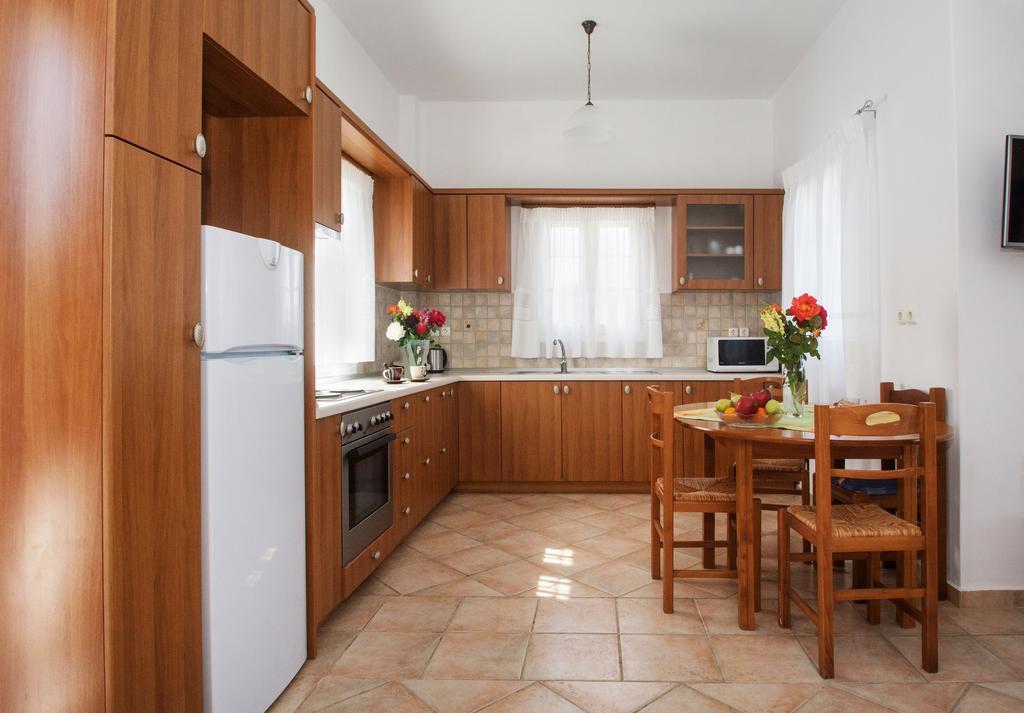 Pantonia Apartments Agia Pelagia  エクステリア 写真