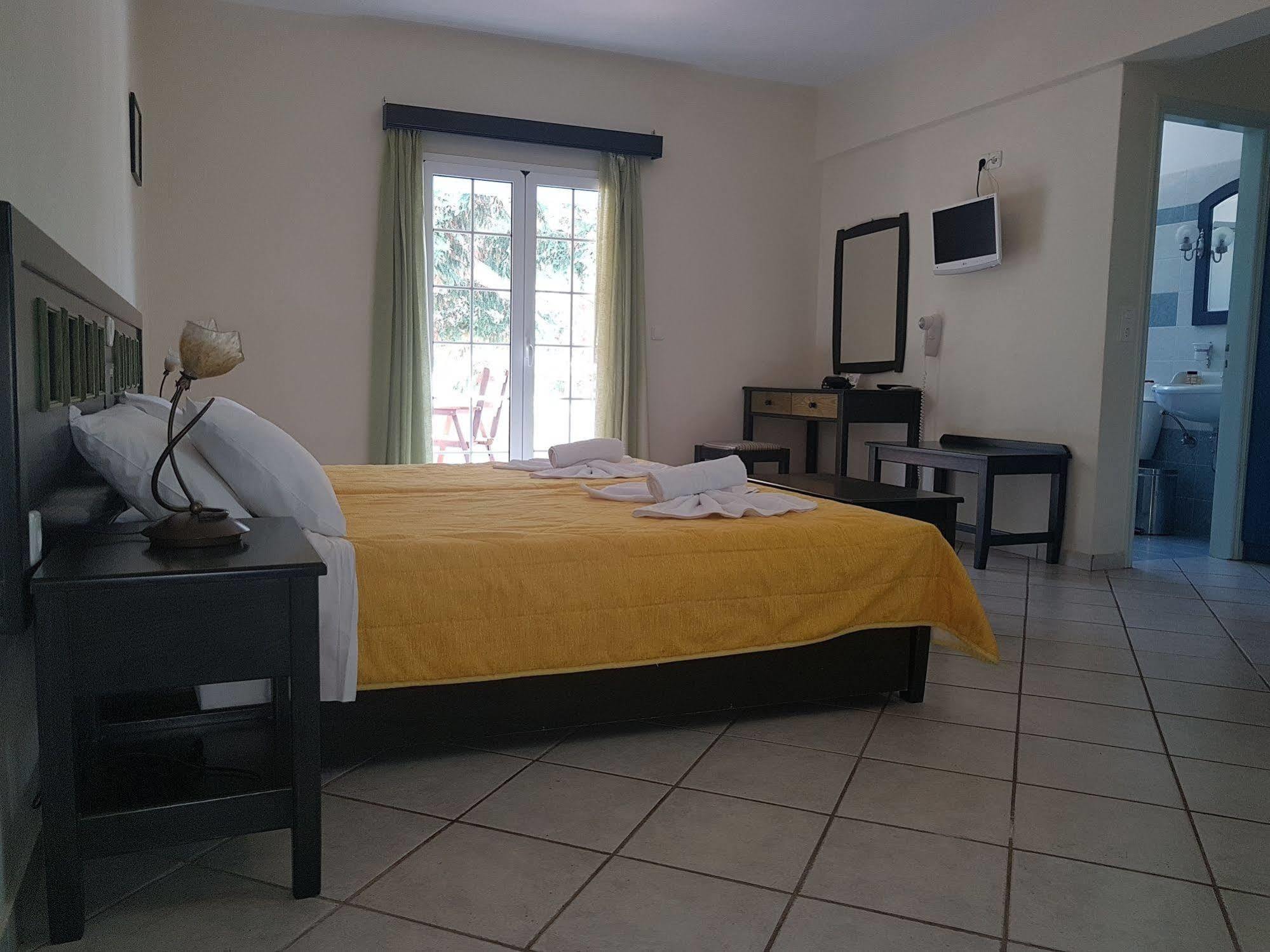 Pantonia Apartments Agia Pelagia  エクステリア 写真