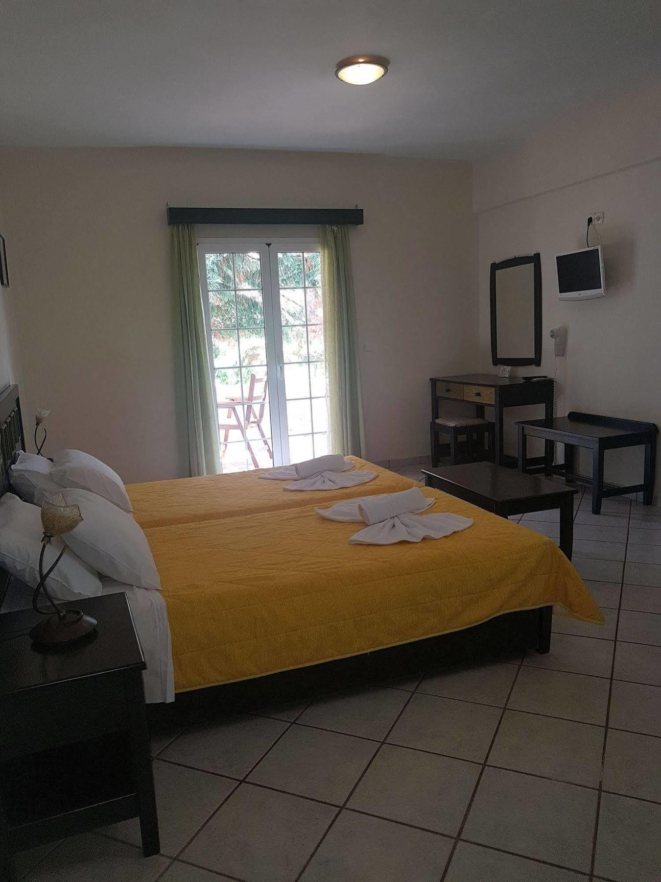 Pantonia Apartments Agia Pelagia  エクステリア 写真